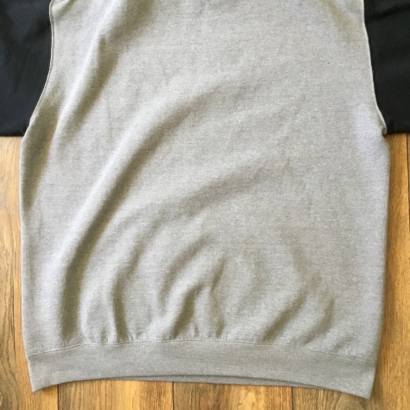 Oakley raglan hoodie size L *Minor Flaw - Picture 8 of 10